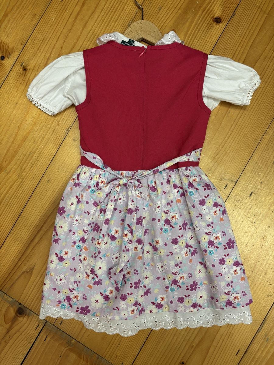 Vestiti & Gonne: Dirndl Mädels, Grösse 98/104  – Usato da Büren an der Aare venduto da Nikito2001 3
