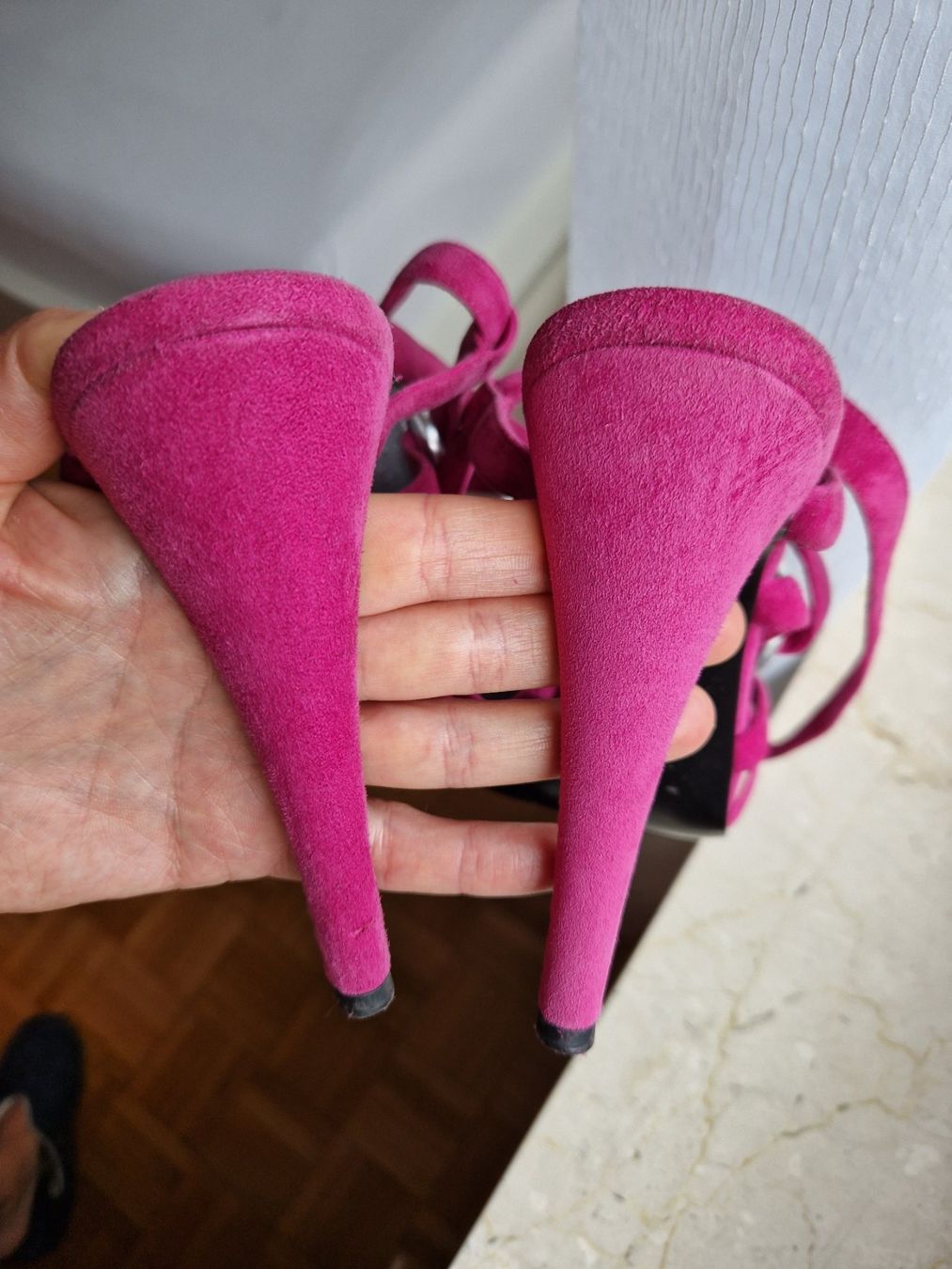 Hermès Scarpe da donna: Hermes Pink Suede Strappy Sandals, size 38 – Usato da Zollikerberg venduto da TaraMira 6