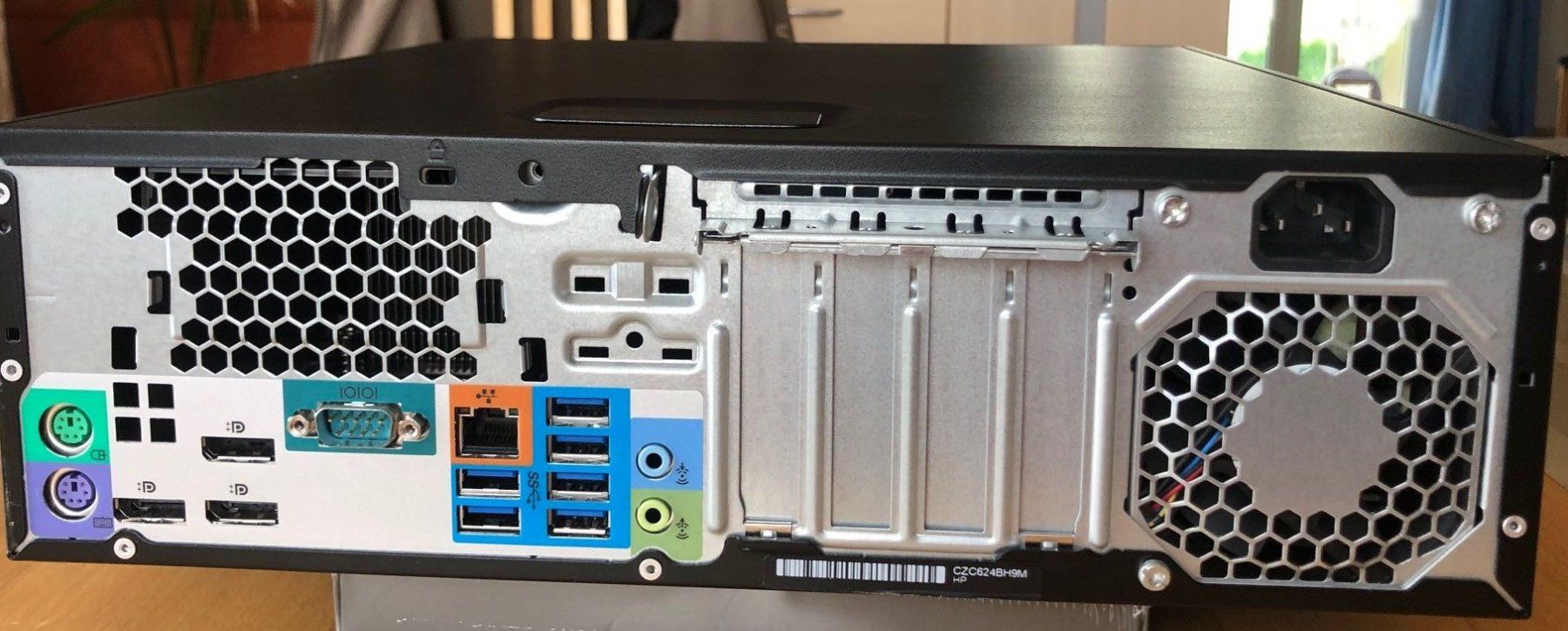 Hewlett Packard PC: HP Z 240 i7 SFF – Usato da Hallwil venduto da Fustcomputer 1