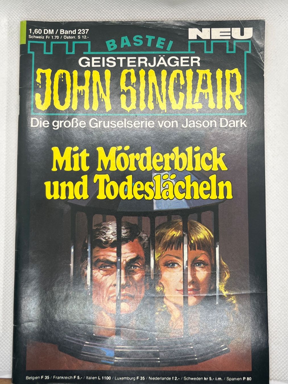 Libri: John Sinclair Band 237 - Mit Mörderblick und Todeslächeln, 1 – Usato da Hinterkappelen venduto da Kim1992