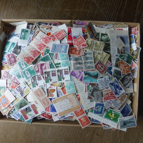 Alle Briefmarken: ca. 2,1 Kg CH - Doubletten ab URALT  kl. Einblick s. Bilder – Gebraucht aus Egliswil von Trens01 4