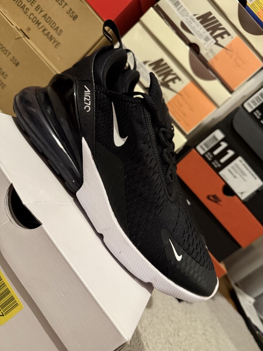Nike Scarpe da uomo: Nike Air Max 270 Gr. 45 NEU – Nuovo e nell'imballaggio originale da Bülach venduto da bzv_7gv6