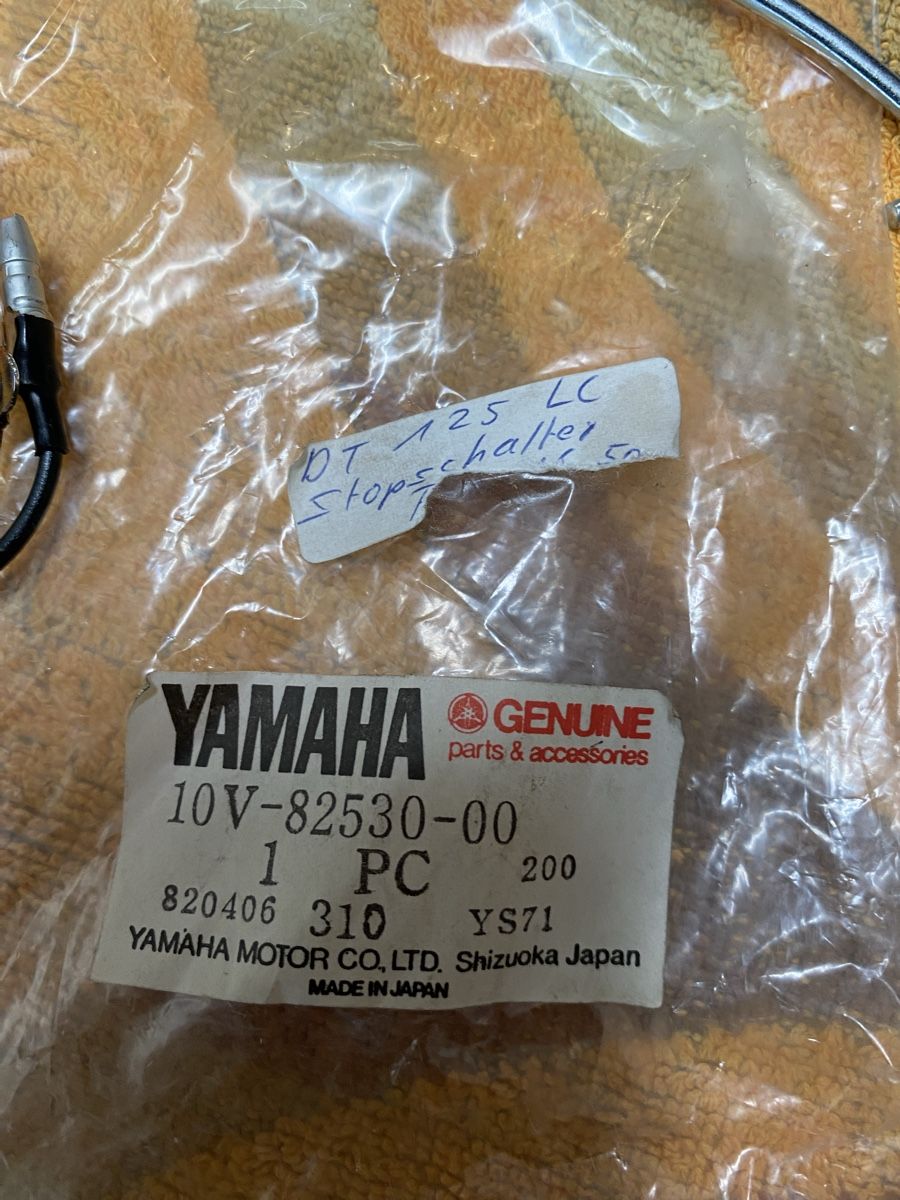 Yamaha Tutti i ricambio per moto: Yamaha DT 125 LC Stoppschalter, Originalteil, – Nuovo e nell'imballaggio originale da Birmenstorf AG venduto da monza2011 1