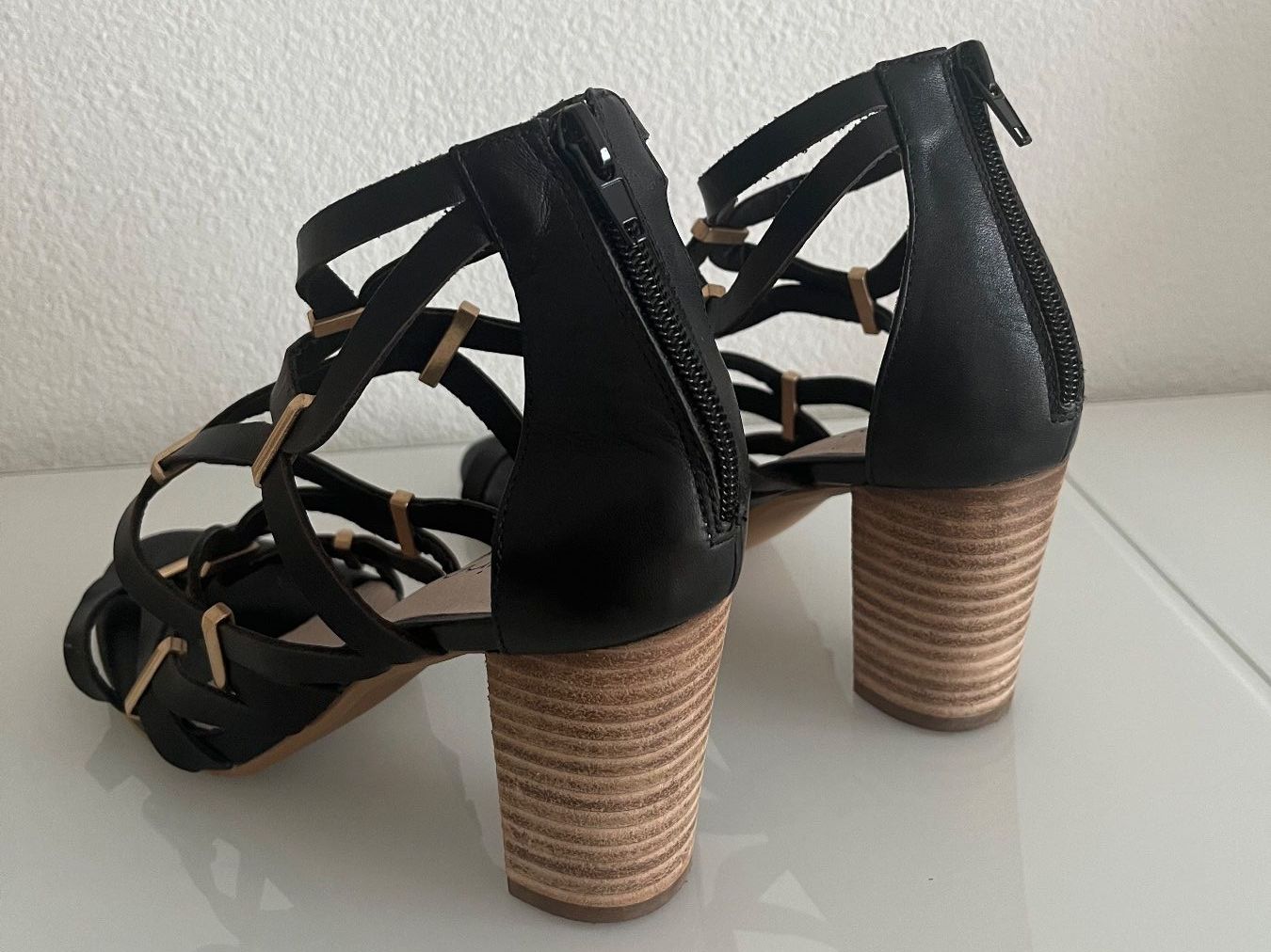 Heine Scarpe da donna: Sandalen, schwarz mit Blockabsatz, von Heine – Usato da Kloten venduto da SANTALA23 2