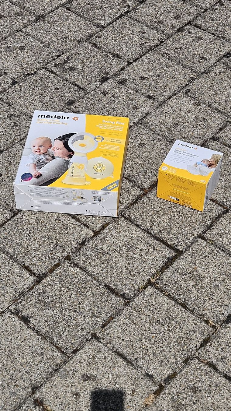 Medela Stillzubehör: Michpumpe & Stilleinlagen – Gebraucht aus Wikon von jojo812