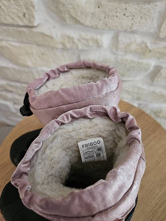 Schuhe für Jungen: Snowboot Gr. 26/27 – Gebraucht aus La Heutte von tau_5vvl 1