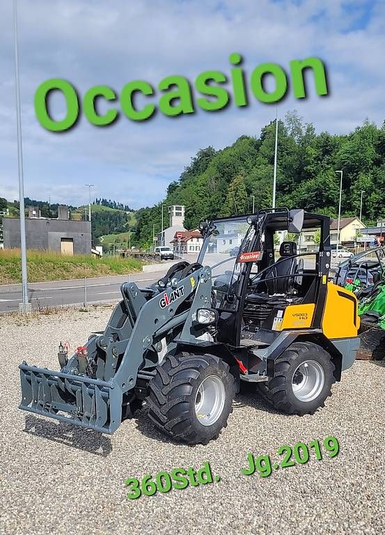 Traktoren: Hoflader Giant V5003 HD ohne Partikelfilter – Gebraucht aus Wolhusen von Amrhyn6110