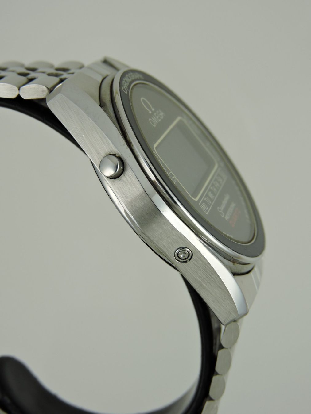 Omega Orologi: 1977 Omega Speedmaster Pro LCD Quartz - Ref. 186.0004 – Usato da Bern venduto da Vintage-Oyster 6