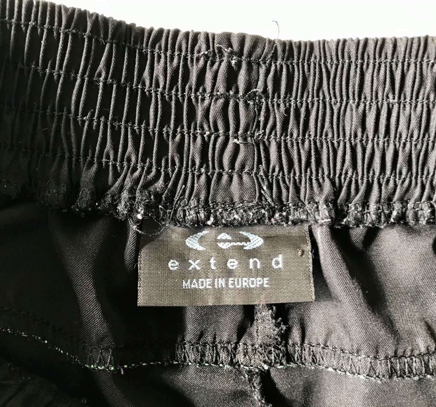 Hosen: Shorts Extend funktionell Gr. 164 – Gebraucht aus Wädenswil von JJ15 2