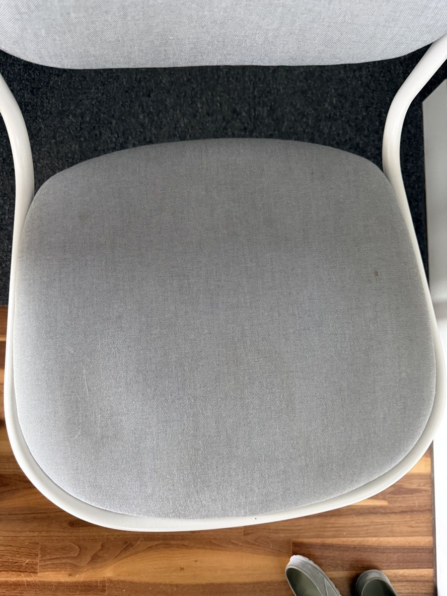 Ikea Sedie: Bürostuhl mit Rollen grau weiss gebraucht – Usato da Schlieren venduto da NM_Nici 1