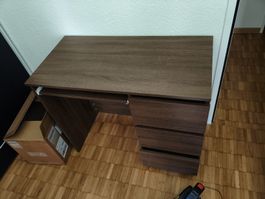 Schreibtisch Gratis
