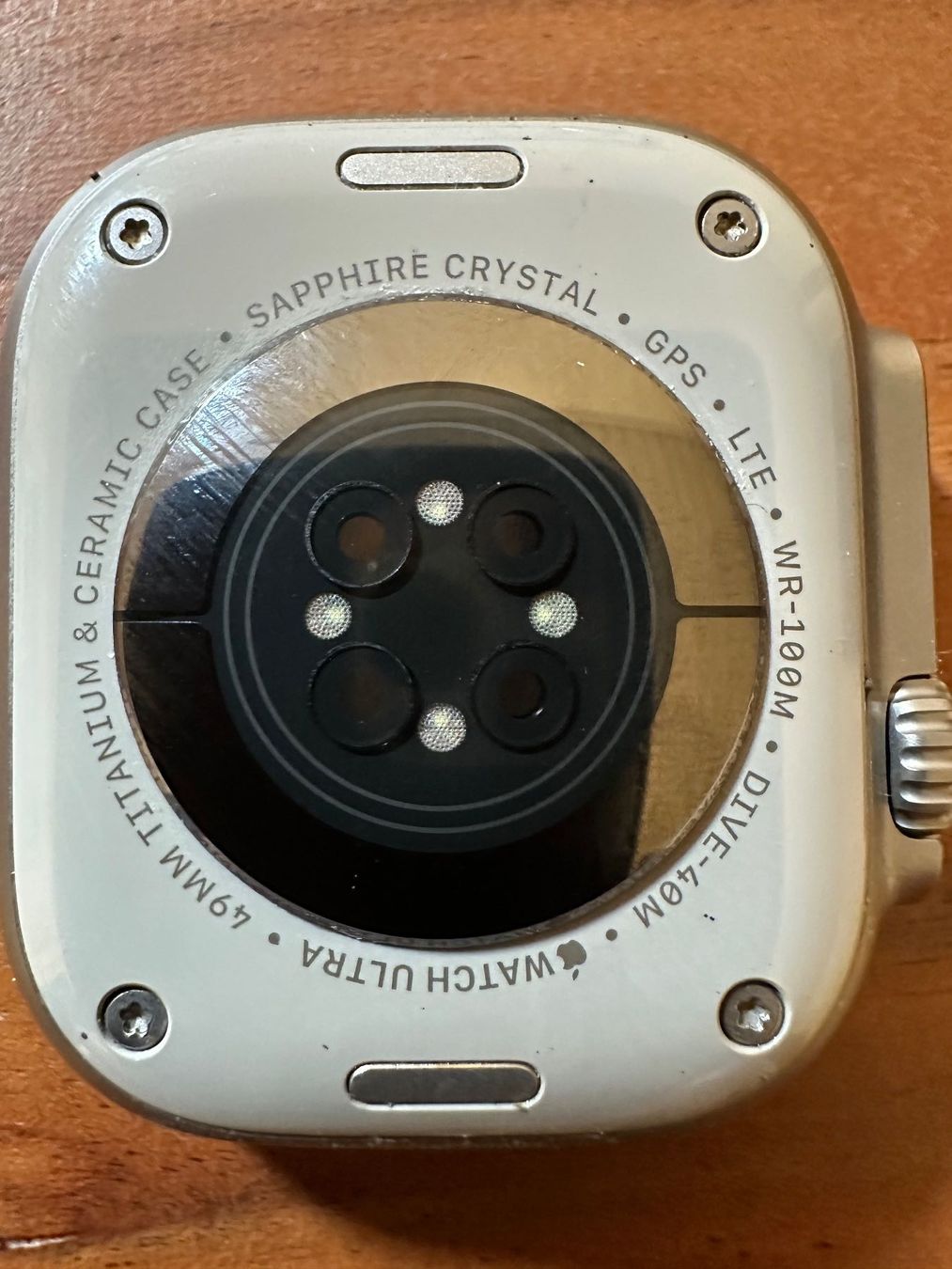 Apple Smartwatch: Apple Watch Ultra GPS + Cellular 49mm Titan – Usato da Walzenhausen venduto da Appi1 1