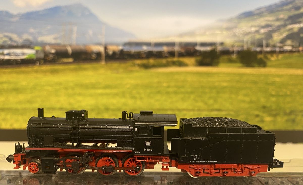 Trix Modelleisenbahnen: Minitrix N Dampflok BR 54 1685 - Top Zustand! – Gebraucht aus Rickenbach SO von Tsira