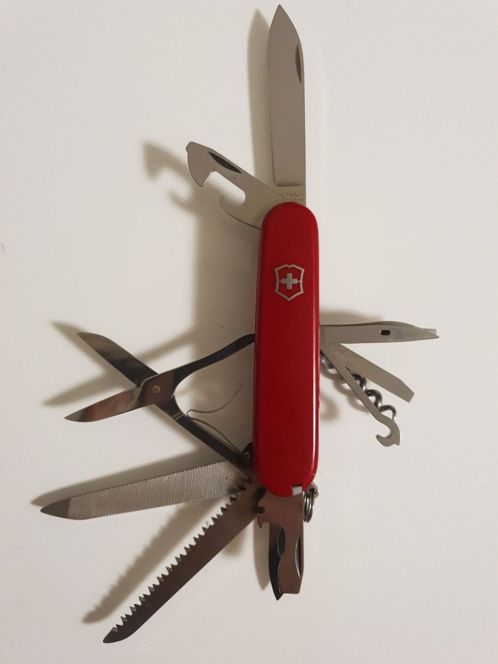Militärmesser: Victorinox Huntsman Sackmesser – Gebraucht aus Ardon von Momovs99