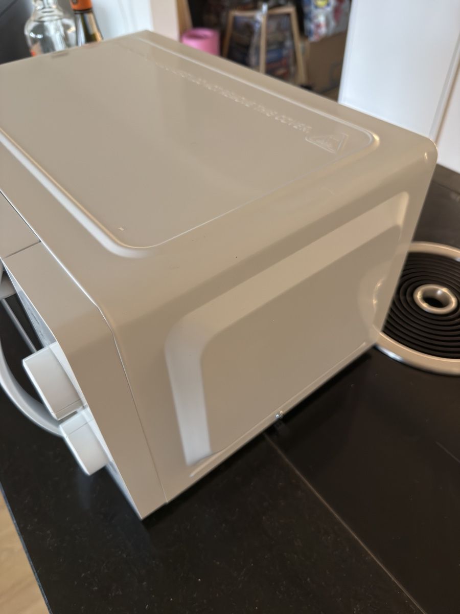 Elettrodomestici da cucina: Microwave Ohmex – Usato da Zuchwil venduto da ana_w9c8 2