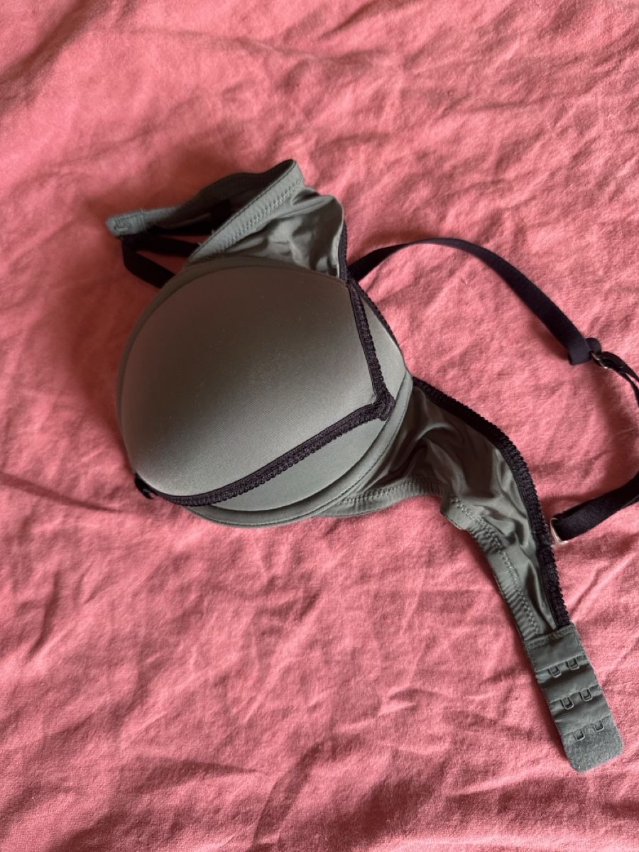 H&M Altra biancheria intima: BH 75A – Usato da Zürich venduto da gi_ner