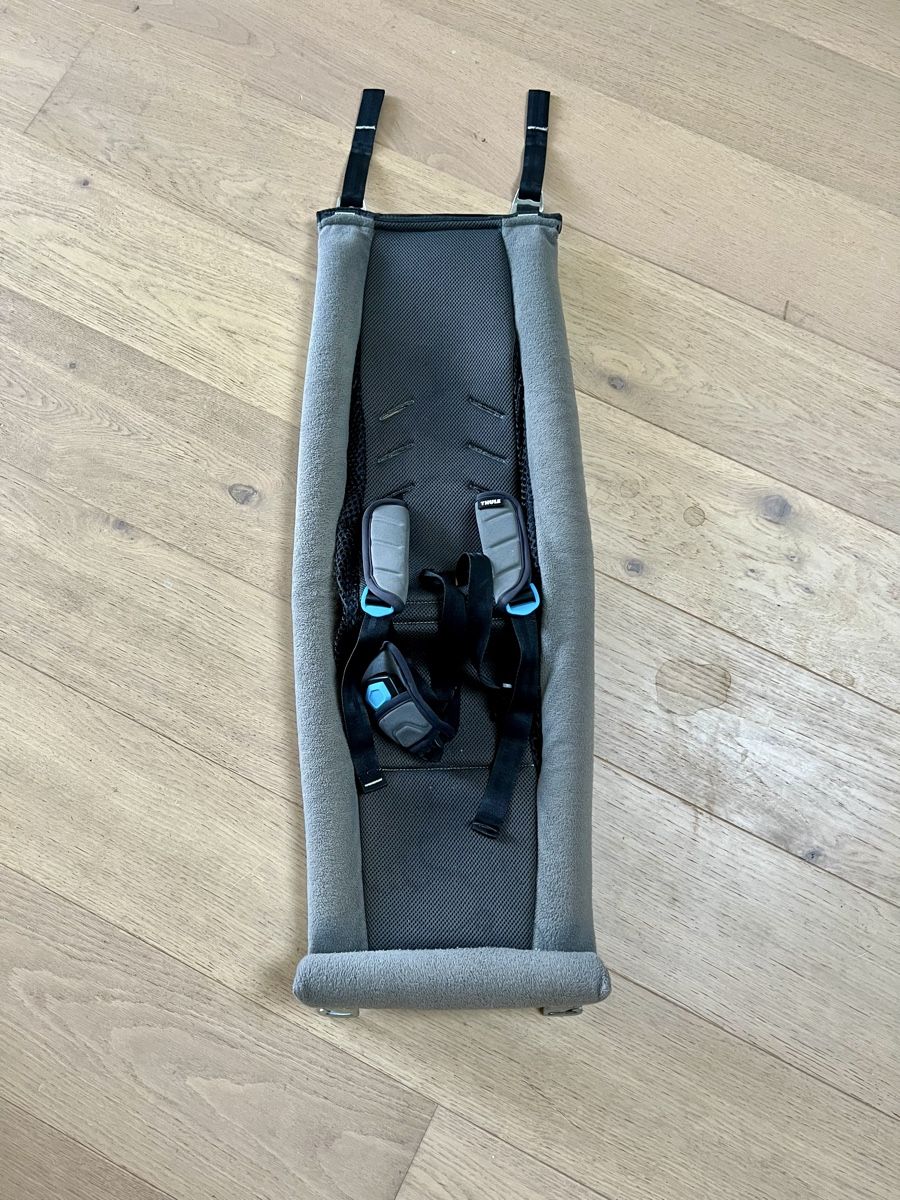 Thule Bascules & balançoires: Thule Baby-Hängematte / Support – D'occasion à Murten par Rebelle_en_Style