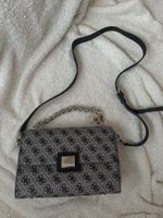 Guess Handtasche/Umhängetasche Grau/Schwarz Top Zustand!