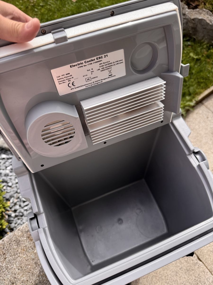 Frigoriferi & Refrigeratori: Glacière  – Usato da Fribourg venduto da VanHein91 1