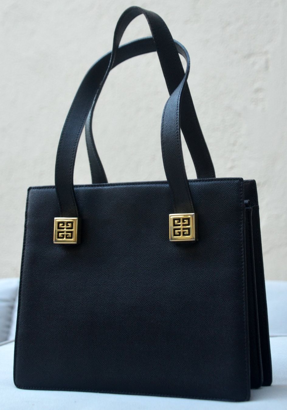 Givenchy Taschen für Damen: Givenchy Tasche / sac – Gebraucht aus Collonges von arashee