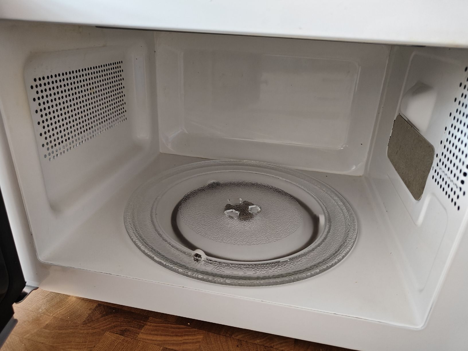 Mio Star Forni: Microwave MIOSTAR WAVE 100 – Usato da Hedingen venduto da oli_jhl5 3