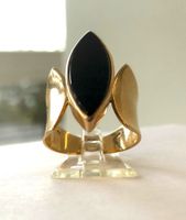 Gold Ring 585 gestempelt (14 Karat) mit schwarzem Onyx
