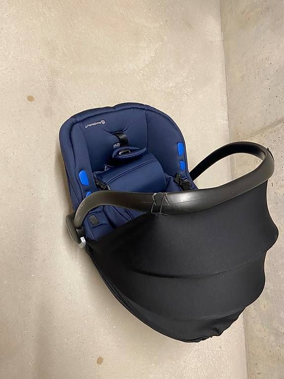 Seggiolini per auto: Avionat Pixel: Babyschale und Isofix Basis – Usato da Cham venduto da nin_v6dn 2