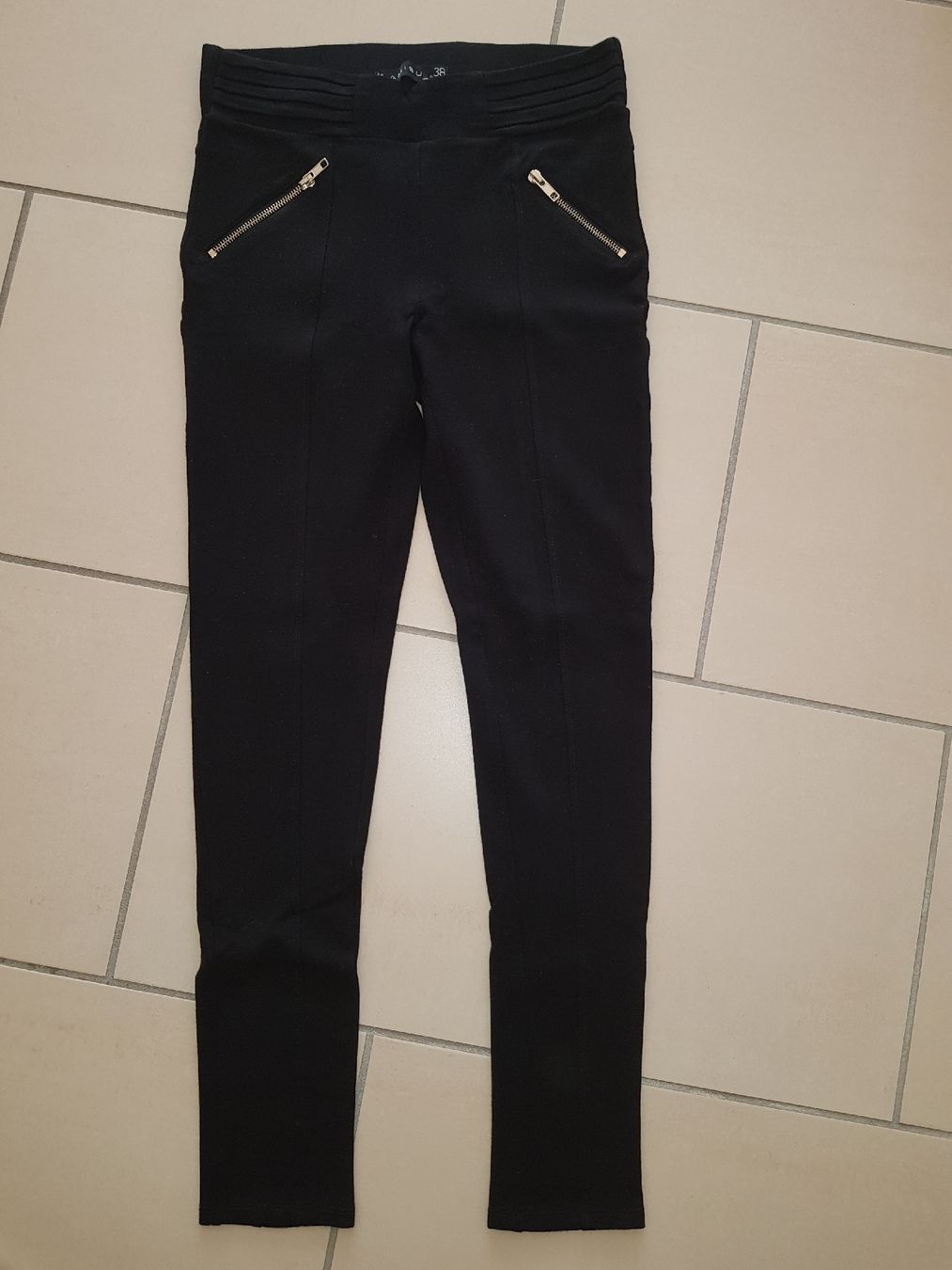 Leggings: Leggins schwarz S – Usato da Viganello venduto da sta_b86s 2