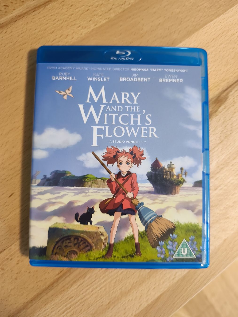 Tutti i DVDs: Mary and the Witch's Flower Blu-Ray – Usato da Näfels venduto da ChocolateMuffin