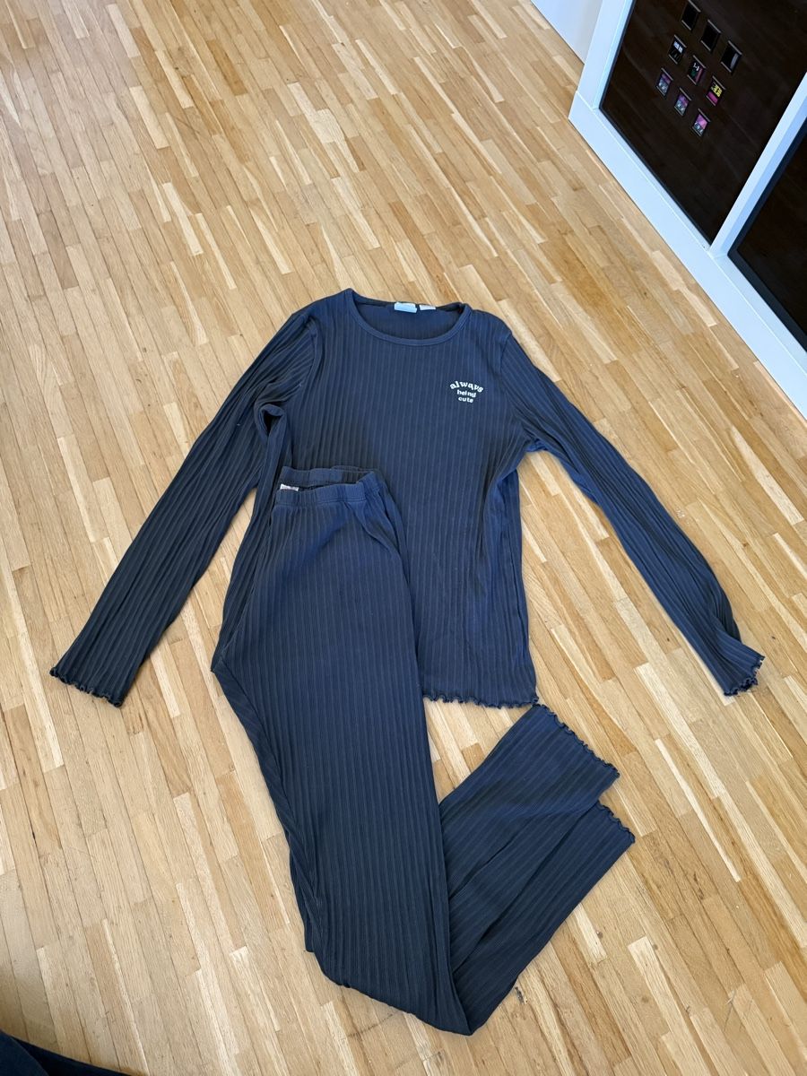 Zara Pigiama & Simili: Zara Mädchen Pyjama Gr. 164 – Usato da Zürich venduto da pluto124 1