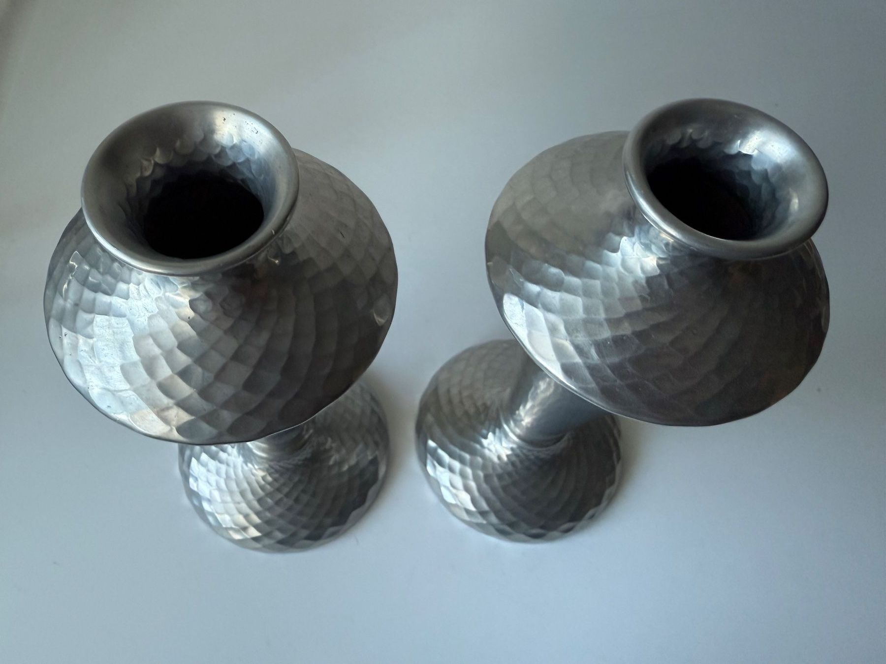 Vasen & Gefässe: Seltene Blumenvasen aus Aluminium – Gebraucht aus Zwingen von moje1 1