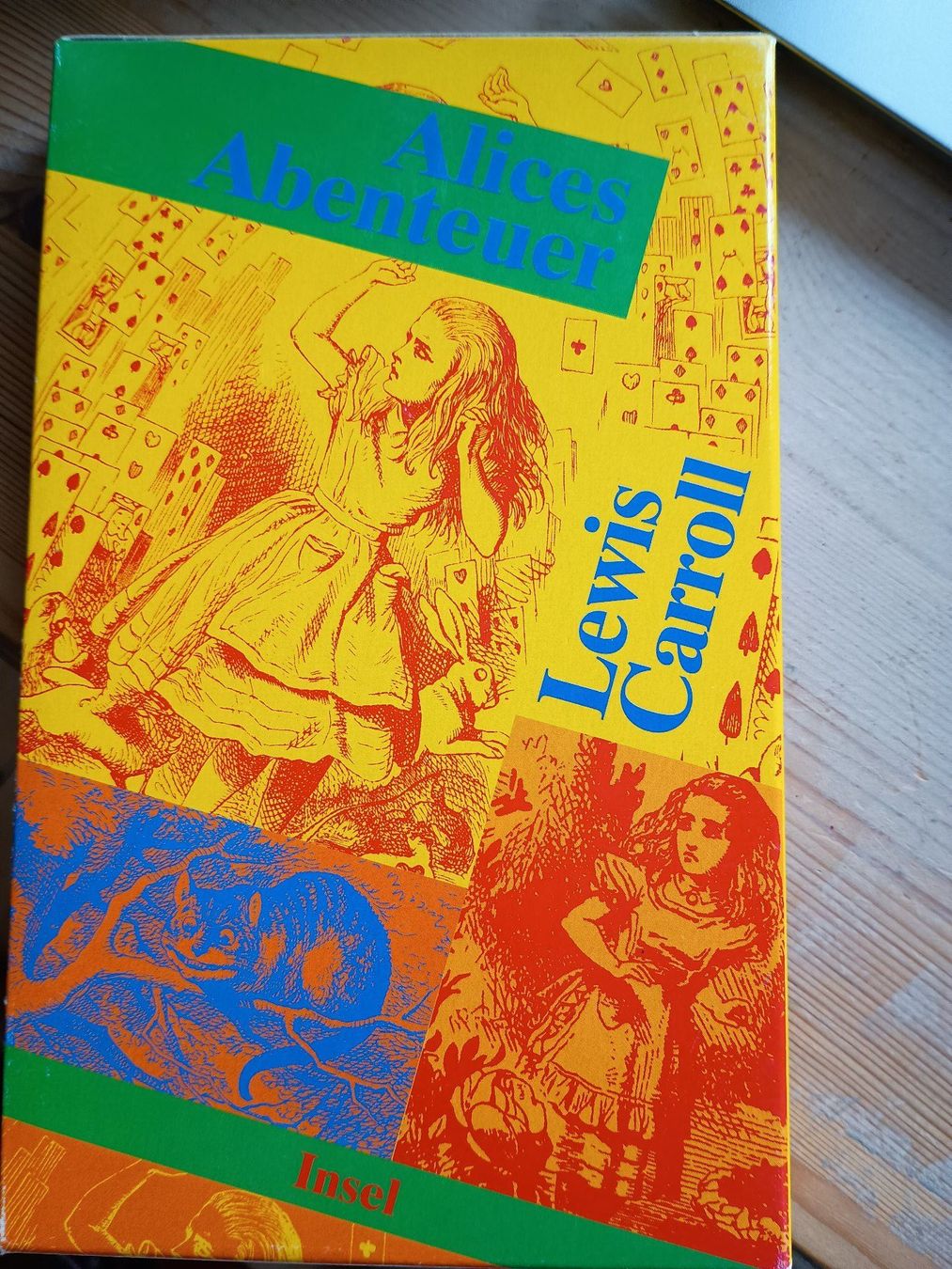 Libri: Alice im Wunderland - 2 Bände – Usato da Turbenthal venduto da ron_9sdz