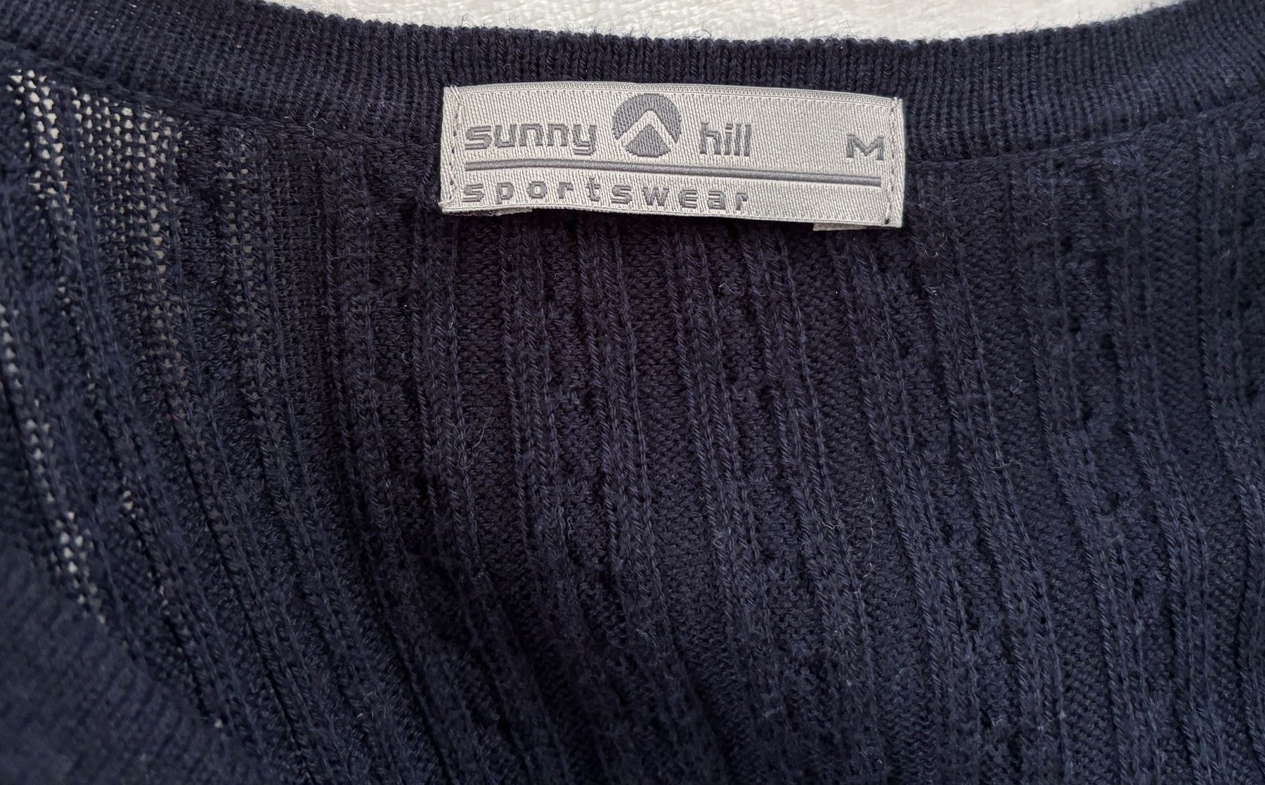 Maglioni & Felpe: SUNNY HILL Pullover dunkelblau - Baumwolle/Cashmere - EU M – Usato da Bottmingen venduto da Merkur_Basel 1