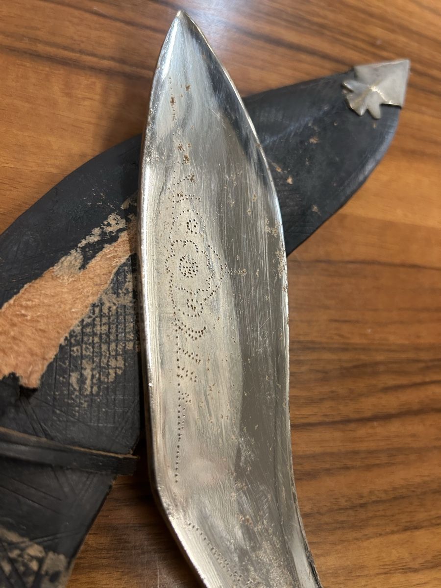 Couverts: Traditionelles Kukri Messer mit Scheide  – D'occasion à Zürich par BashasBrockenhaus 4