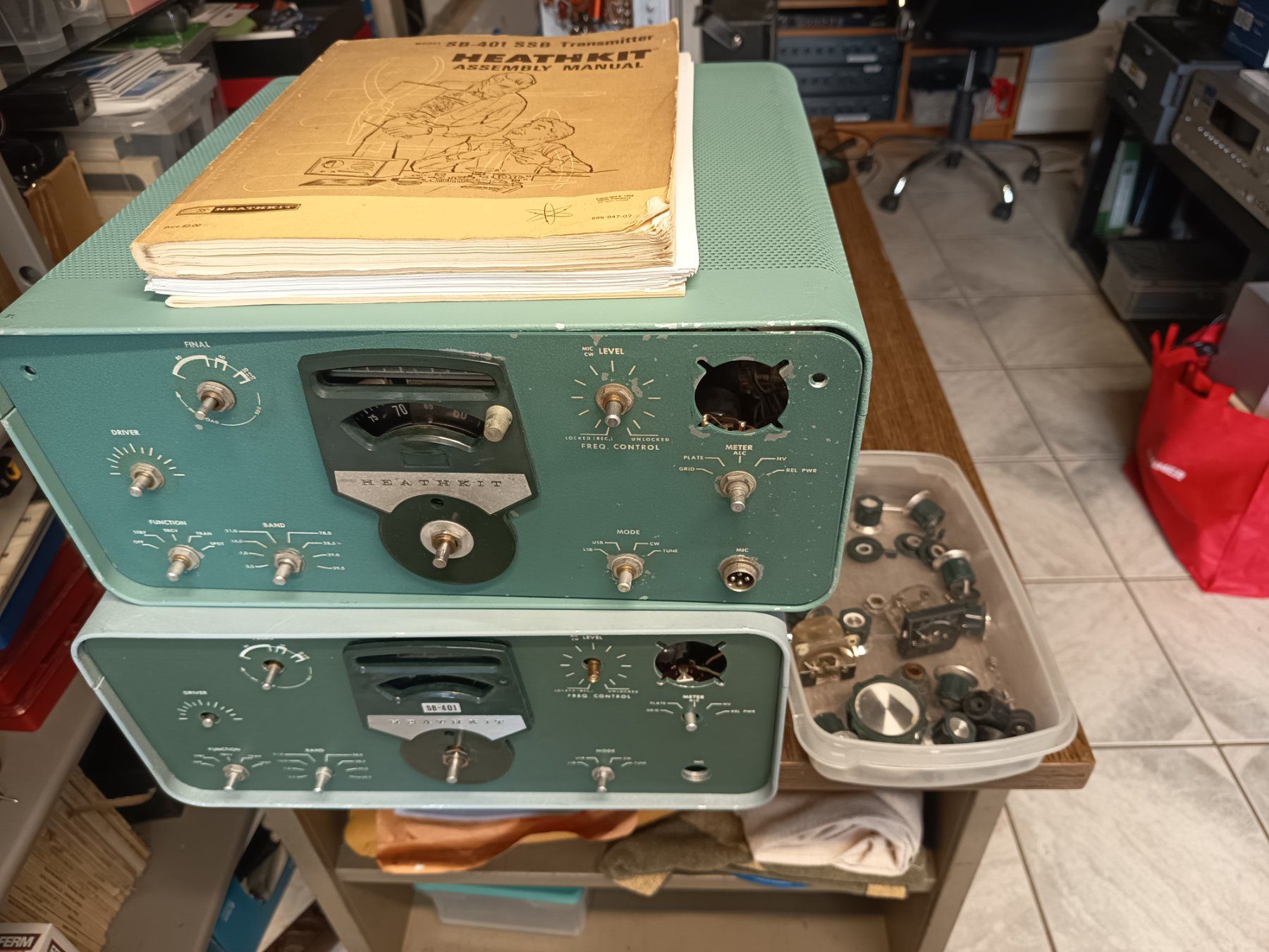 Heathkit Technique de radiocom: HEATHKIT SB-401 – Défectueux à Fully par hb9exc