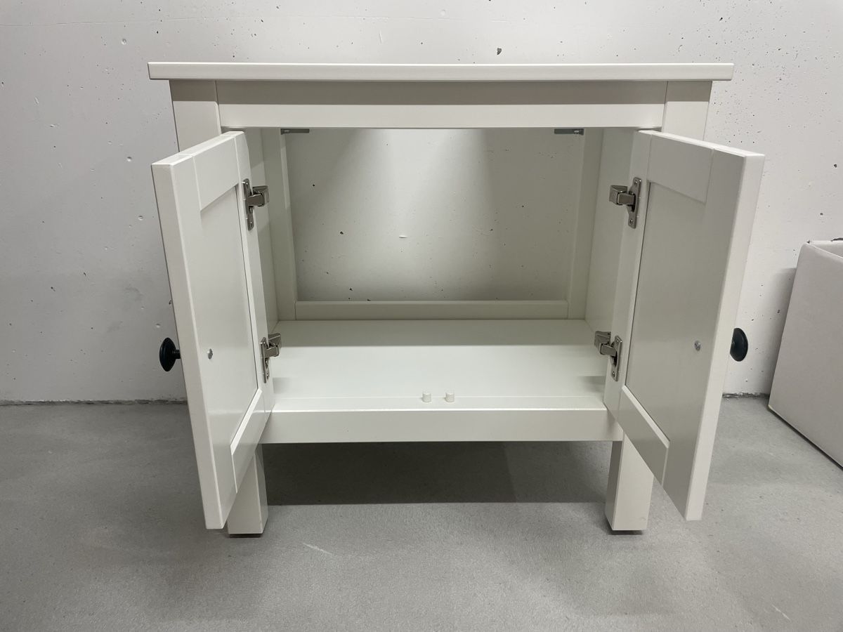 Ikea Installations & Meubles: Waschbeckenunterschrank Hemnes – D'occasion à Sempach par val_j9hz 1