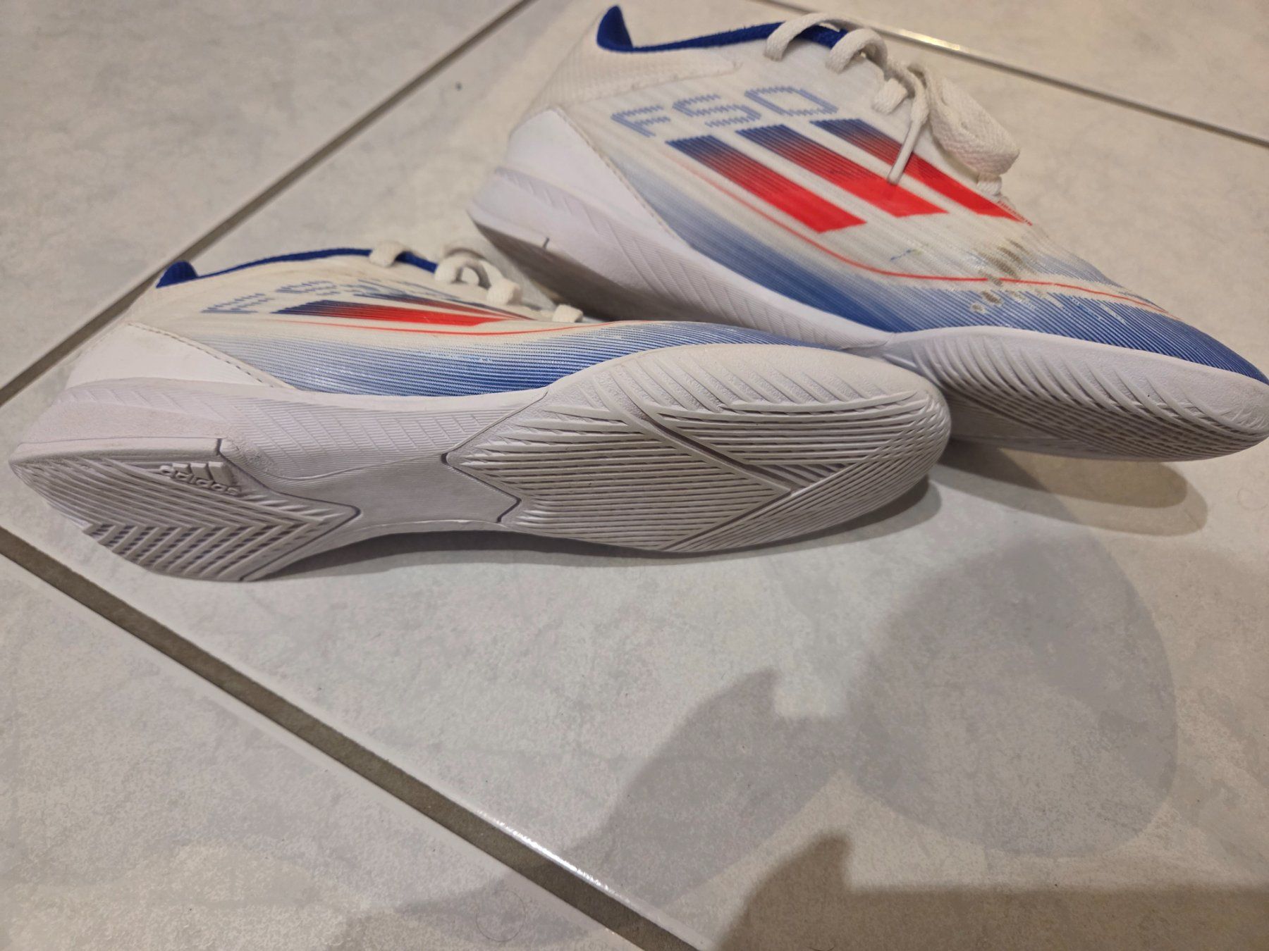 Adidas Scarpe per ragazzi: Adidas F50 Hallenschuhe 36 – Usato da Gelterkinden venduto da Cel07 1