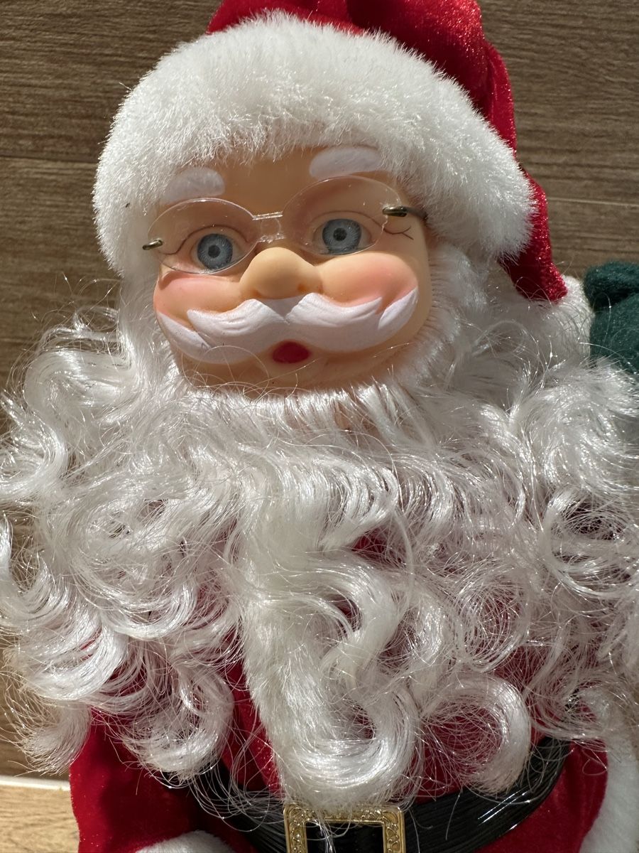 Tutte le decorazioni: Klaus singt und tanzt Weihnachtsmann – Usato da Oberentfelden venduto da vilibrand