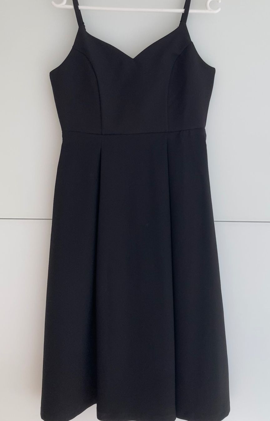 Vestiti: ABOUT YOU Kleid Gr. 40 – Nuovo e nell'imballaggio originale da Galgenen venduto da user987