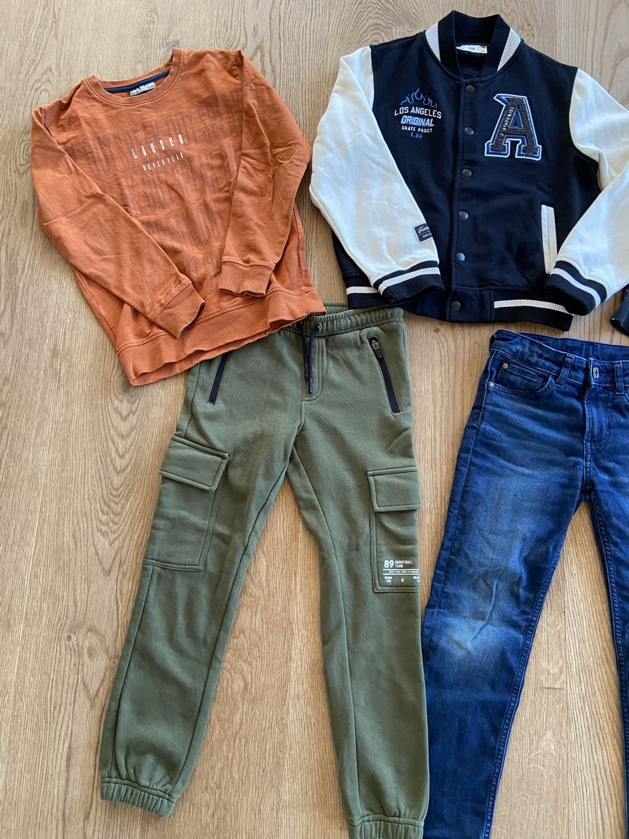 Lotti & Set di vestiti: Kleiderpaket Gr. 134 – Usato da Lützelflüh-Goldb venduto da N.H. 1