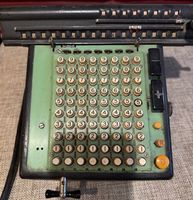 Monroe 100-135 Volt elektrische Rechenmaschine