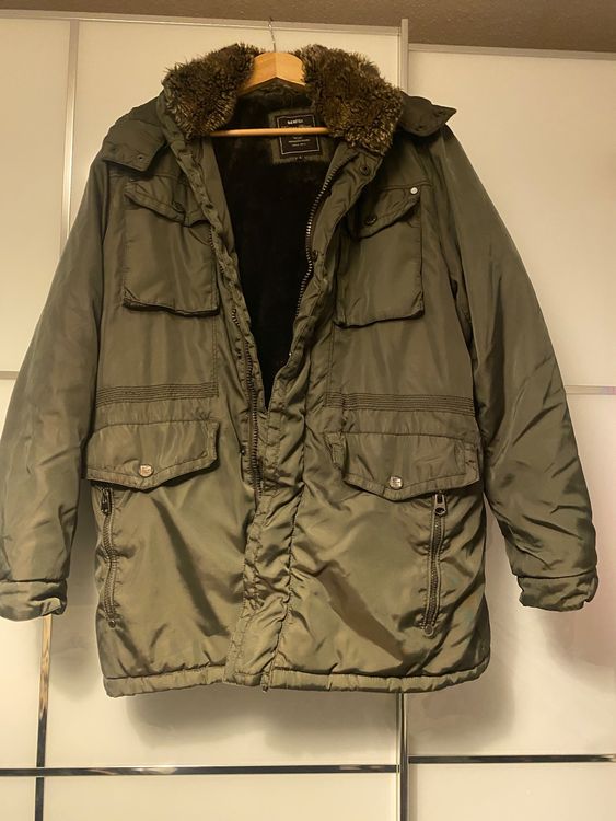 winterjacke-mit-kapuze-gross-l