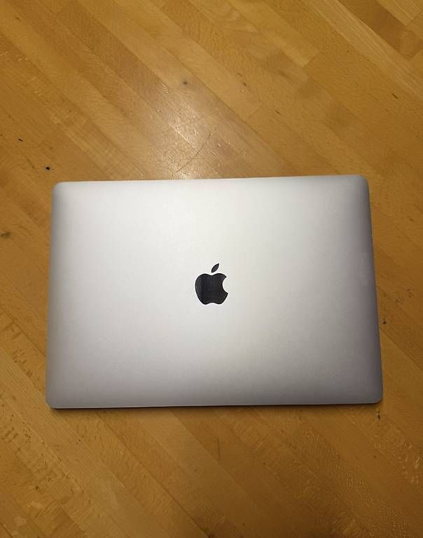 Notebooks: MacBook 2022 M2 – Gebraucht aus Valeyres-Montagny von lor_h8h8 1