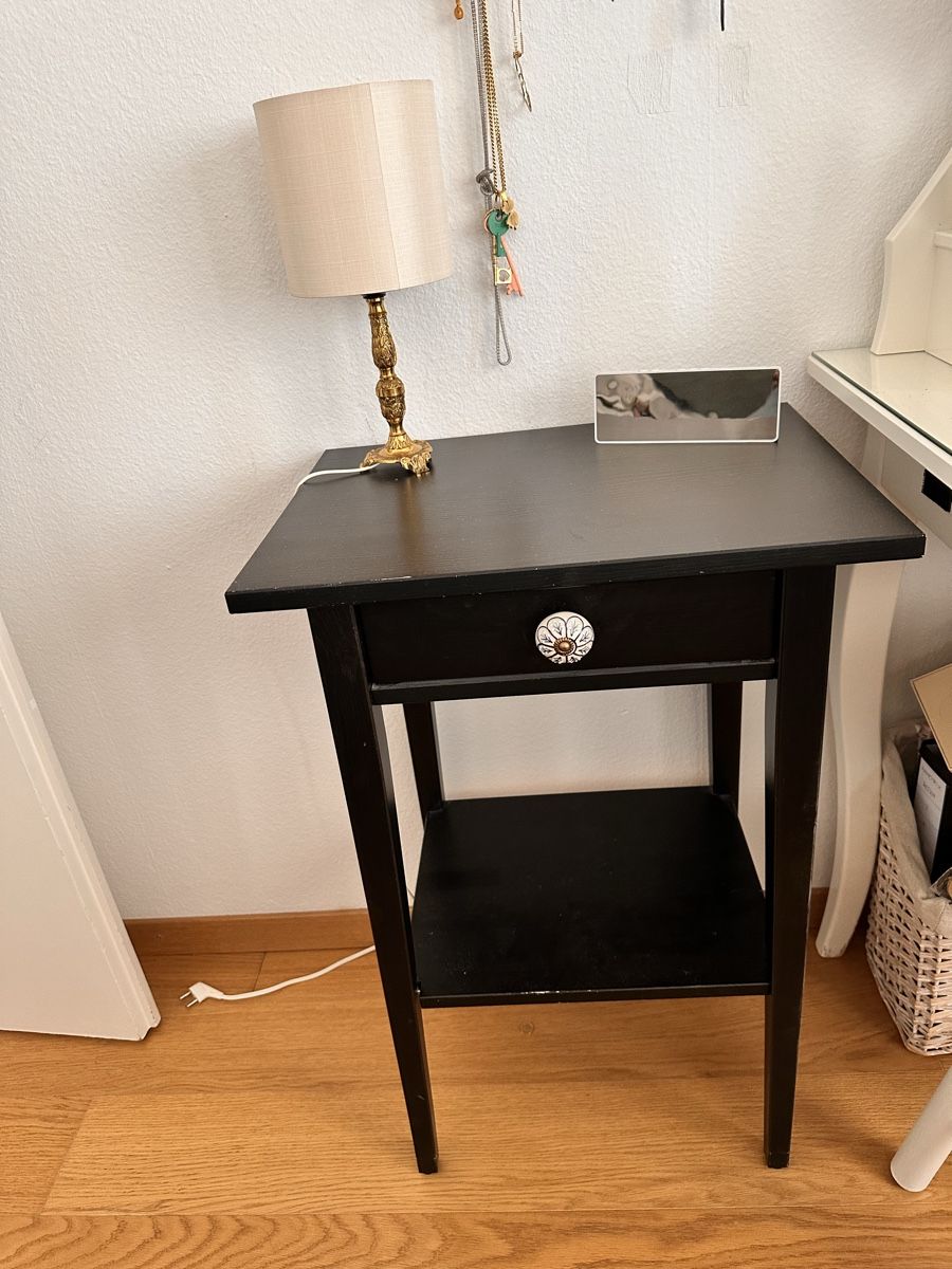 Ikea Nachttische: Ikea Hemnes Nachtisch – Gebraucht aus Belp von Ozlem_sah34