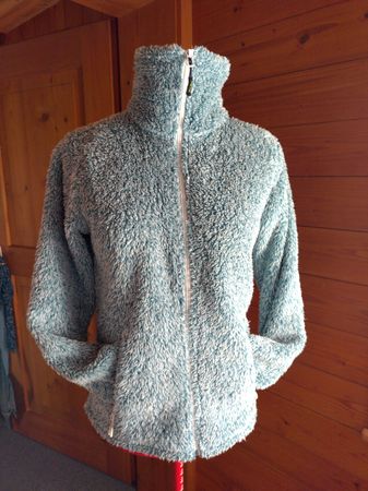 Flauschige MERU-Jacke Gr.164