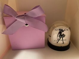 Boule à neige Guerlain La Petite robe noire