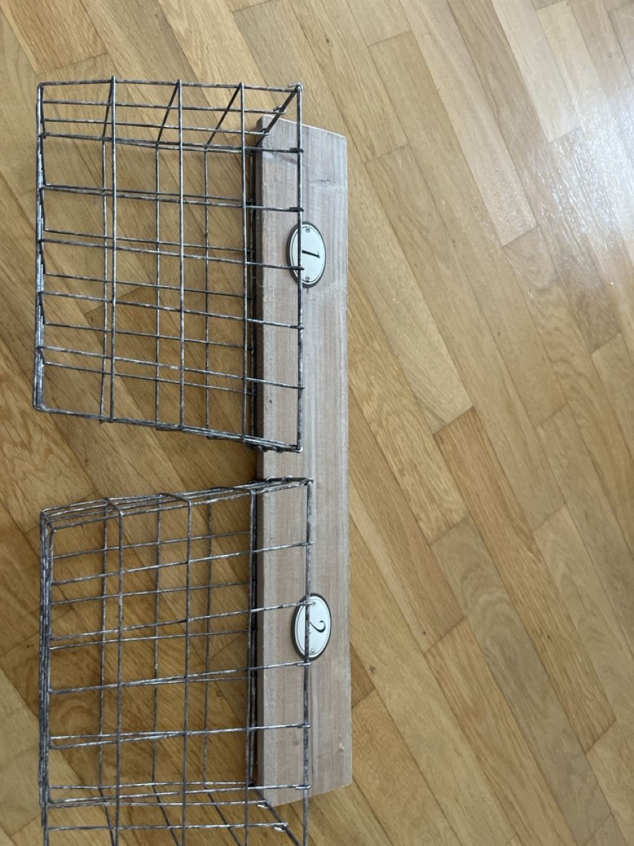 Altro per la casa: Rustic Wall Mount Wire Baskets - Set of 2 Storage for Spring – Usato da meilen venduto da ana_qc5y 1