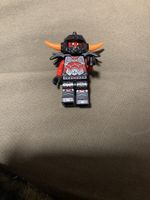 LEGO Nexo Knights Minifigur, den sogenannten Aschejäger (Ash