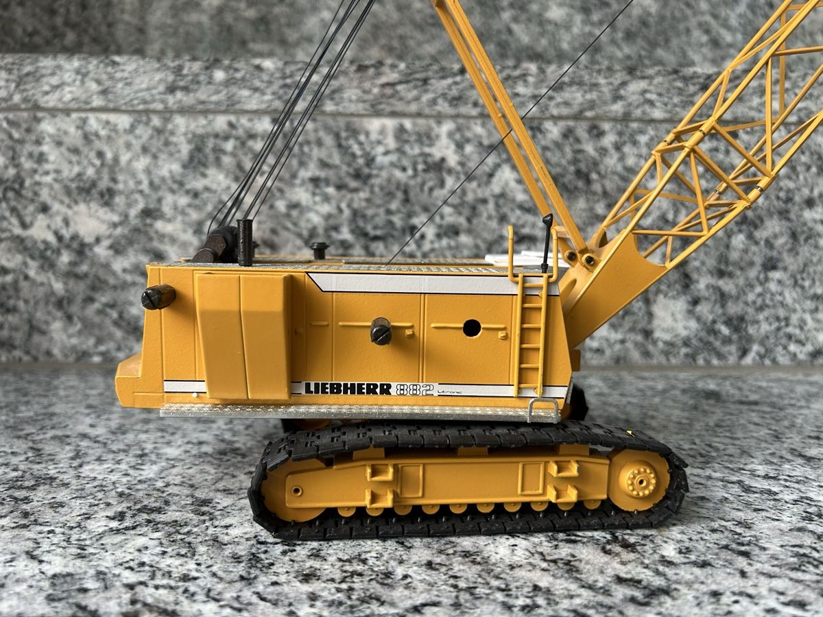 Liebherr Kits de montage: Liebherr 882 , Eberhard, 1:50 – D'occasion à Horw par Tigercat635 3
