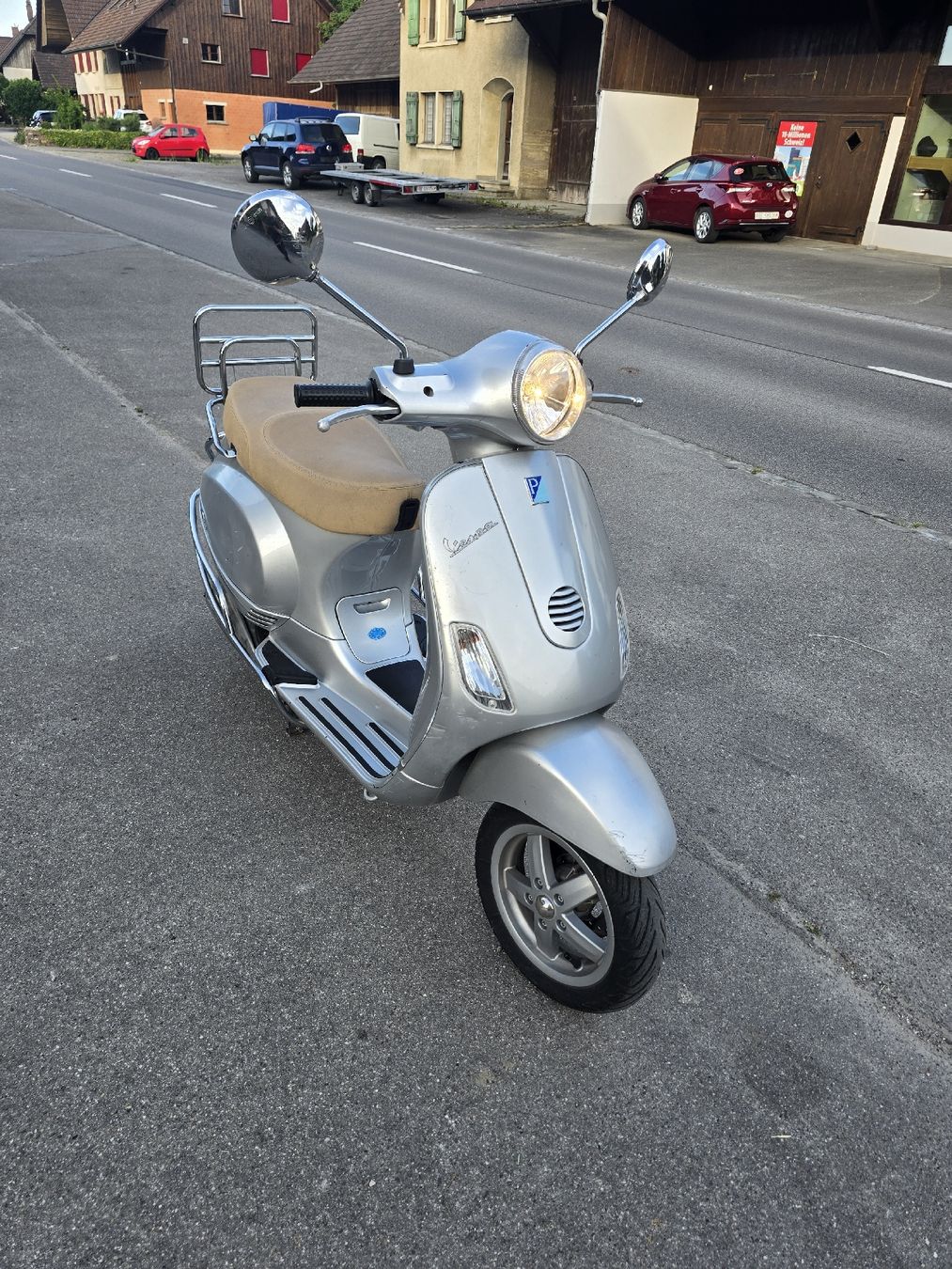 Piaggio Scooter: Piaggio Vespa LX 125 Roller mit Mfk 11.7.24 – Usato da Aarberg venduto da 2002stefan 5